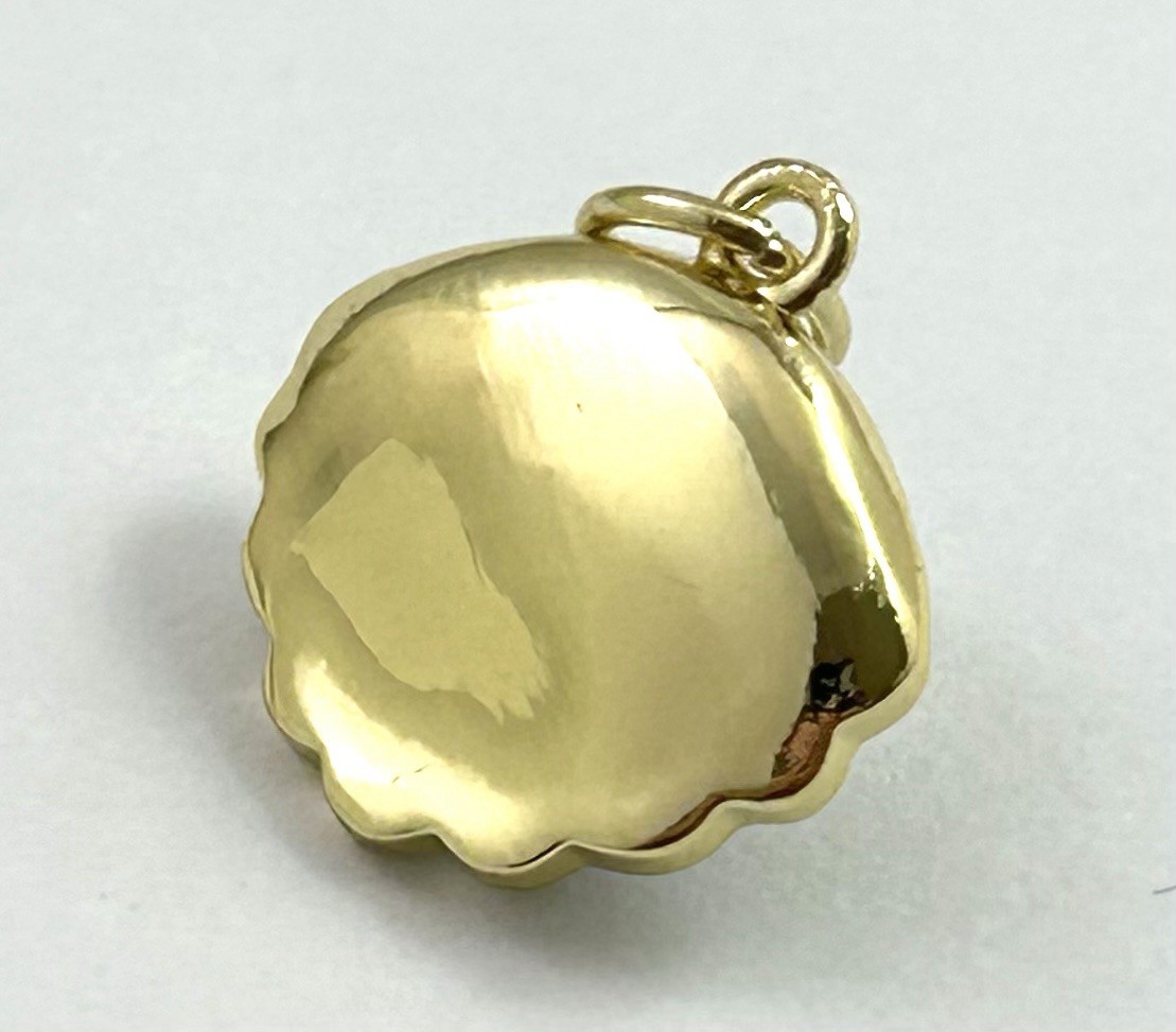 Seashell Charm Necklace Pendant Clamshell Faux Pearl Gold Plated Enamel Jewelry