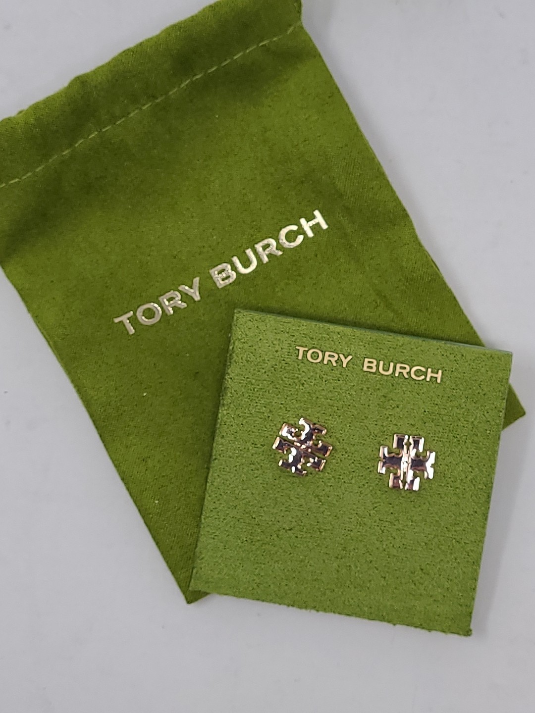 Authentic NEW Tory Burch Small Logo Stud Earrings Style 143361 Rose Gold