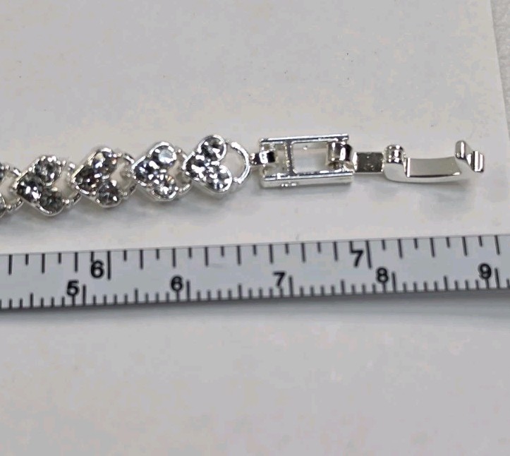 Silver Tone Heart White Crystal Tennis Bracelet Box Clasp 7 in Love Theme