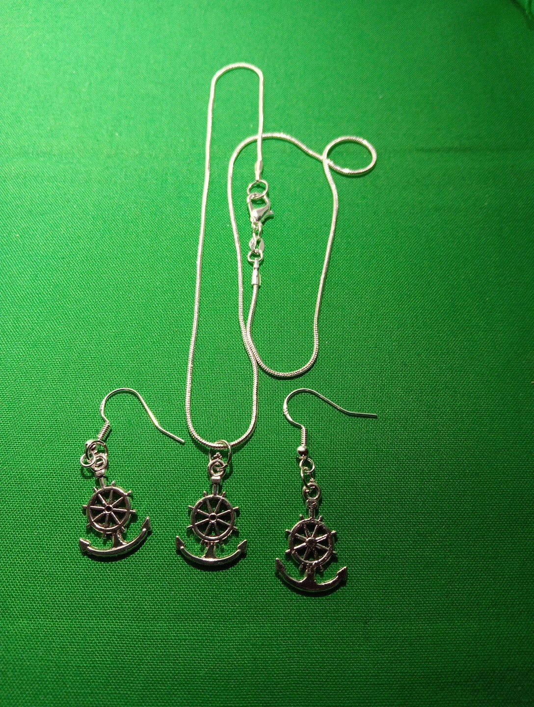 New 18″ Snake Necklace With 3/4″ Anchor Charm and Matching Earrings Combo Set.
