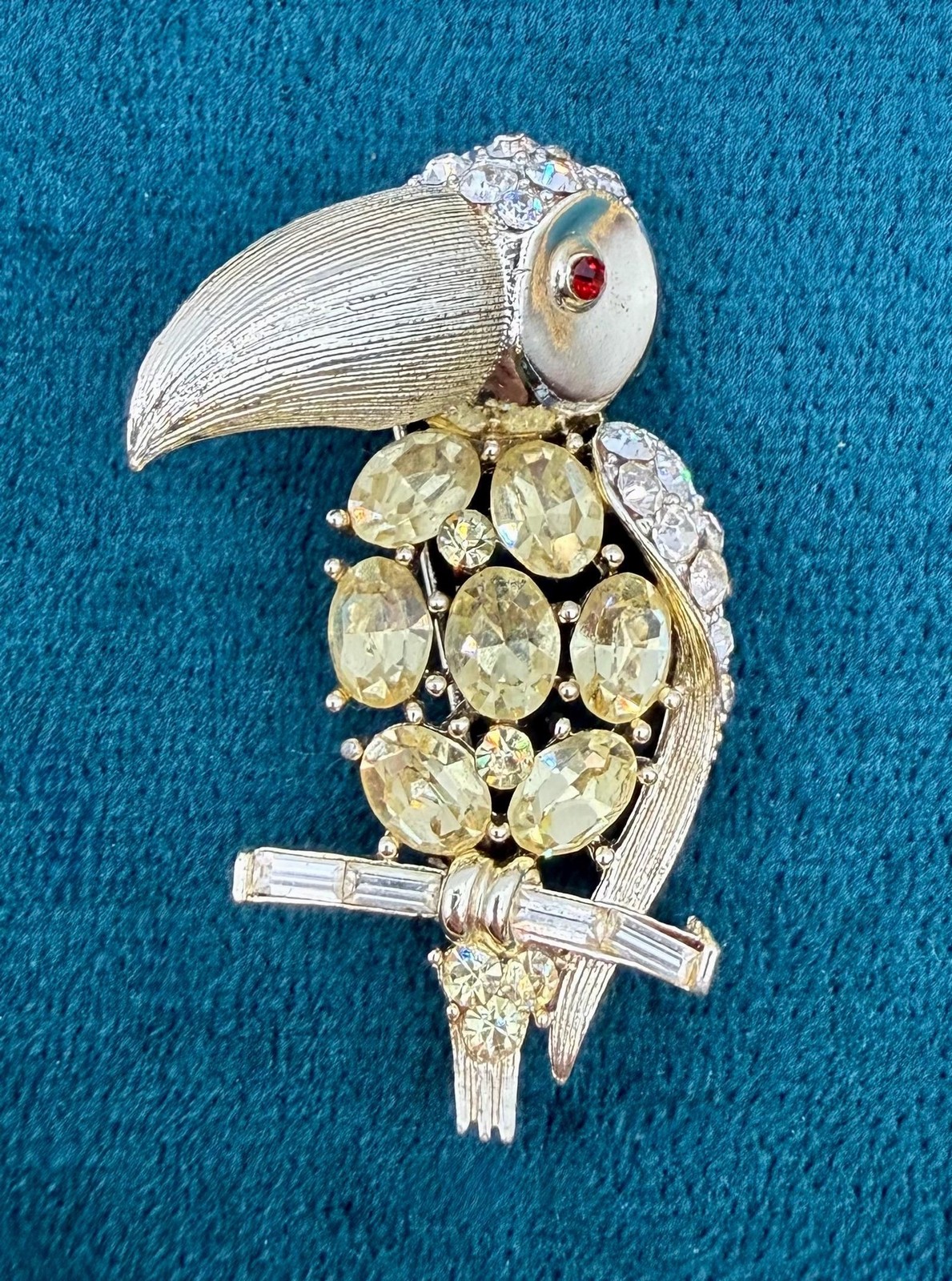 Vintage Lisner Toucan Brooch, Gold Tone Rhinestone Tropical Bird Pin