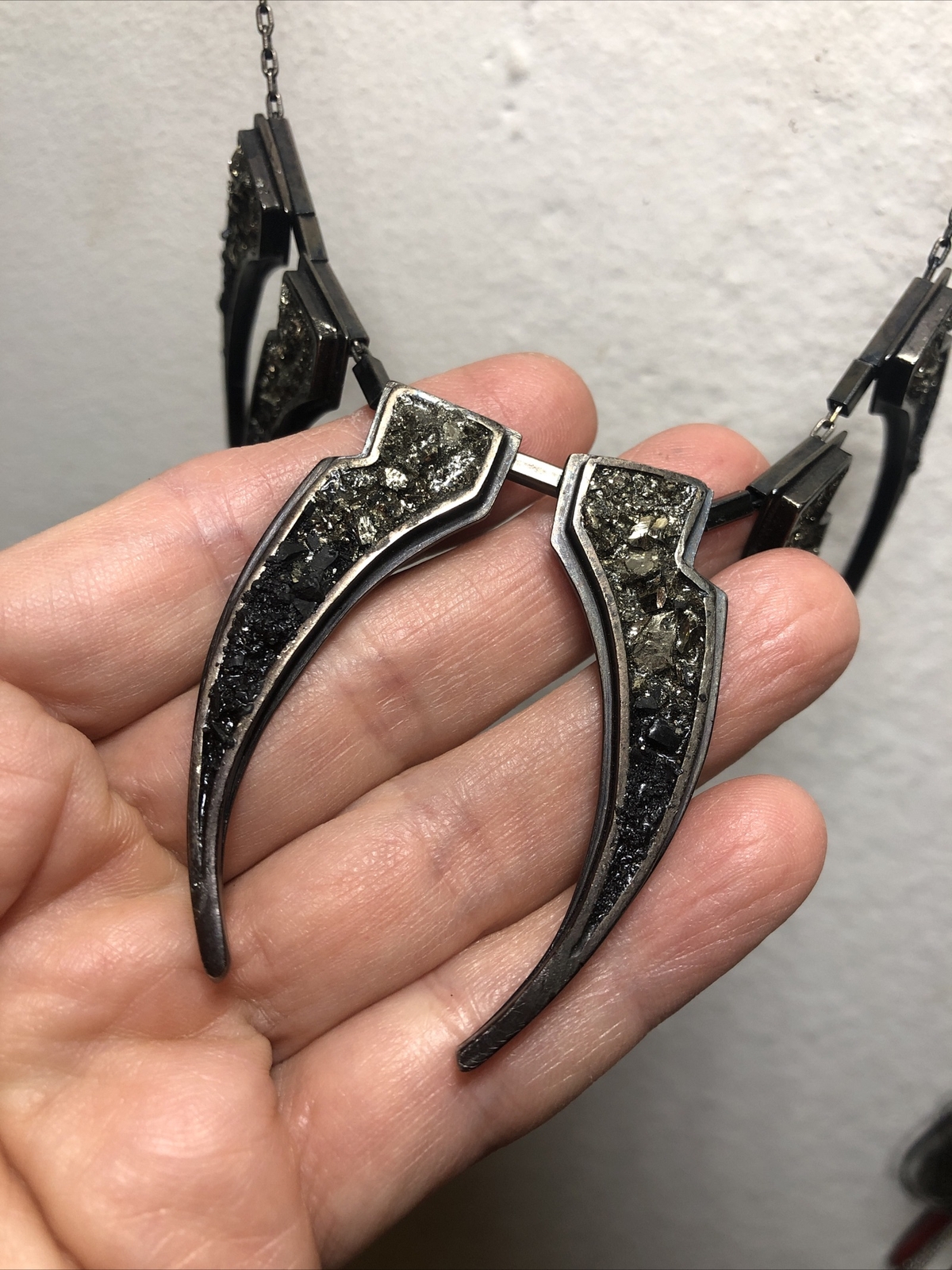 LADY GREY Sterling 925 Lobster Clasp Black Druzy Stone Claw Collar Necklace 16″
