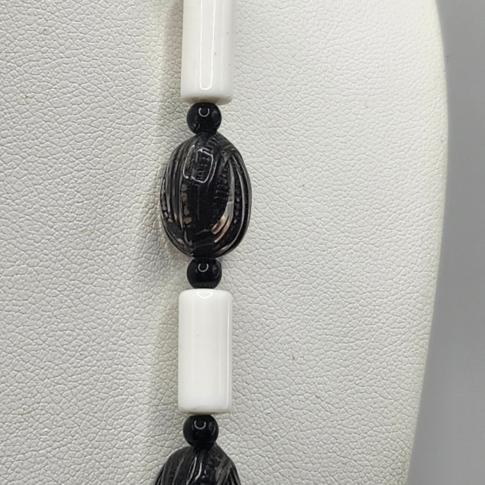 Vintage Black and White Beaded Necklace Long Strand Art Deco Style Jewelry