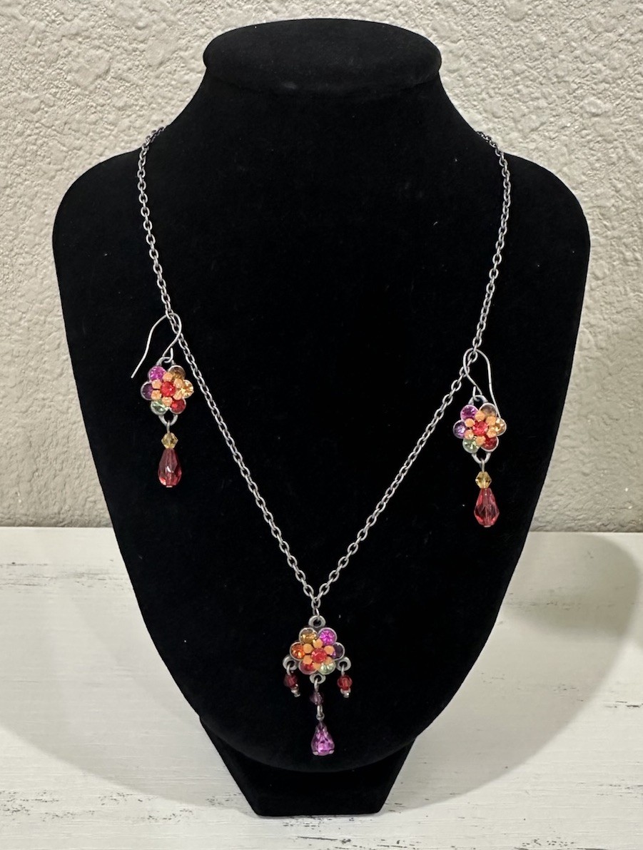 MICHAL NEGRIN Necklace & Earrings – Flower Pendant Colorful Crystal Rhinestones