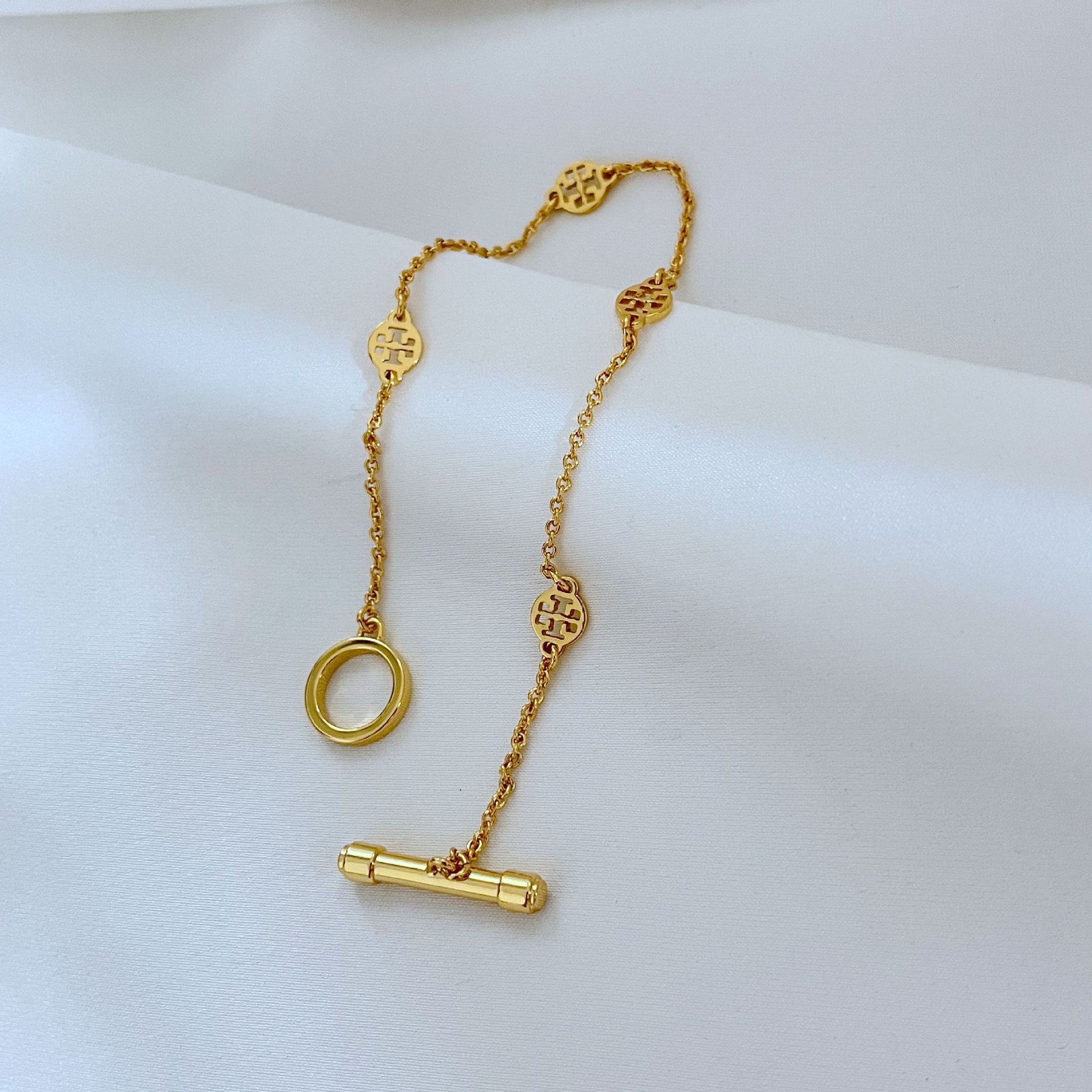 2026 NEW Gold Logo Toggle Bracelet