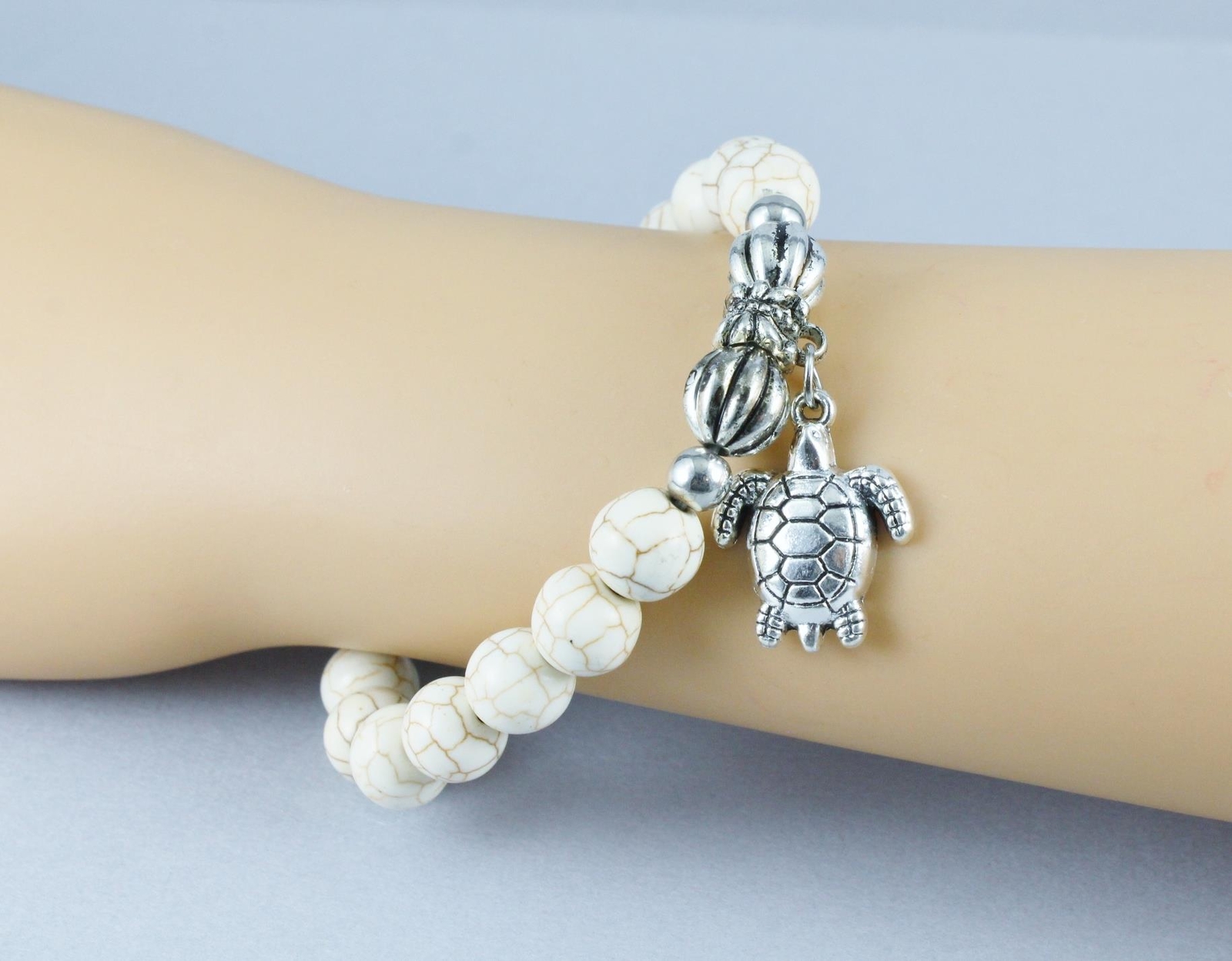 turtle charm bracelet stretch Cream Silver stretchy tortoise beaded bracelet