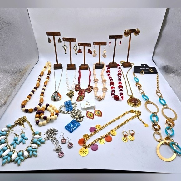 Lot of 13 Jewelry Sets Necklace Earrings Rings Bracelet Silver Gold Demi Parure