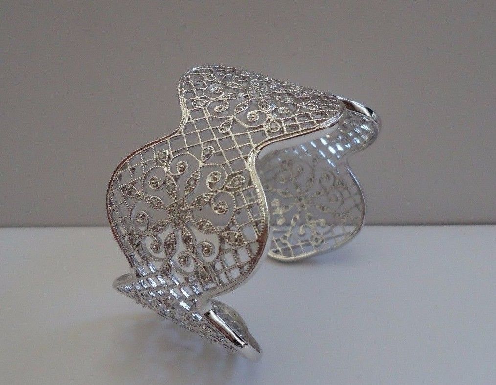 925 STERLING SILVER FLOWER FILIGREE OUTLINE BANGLE BRACELET W/ 2 CT ACCENTS