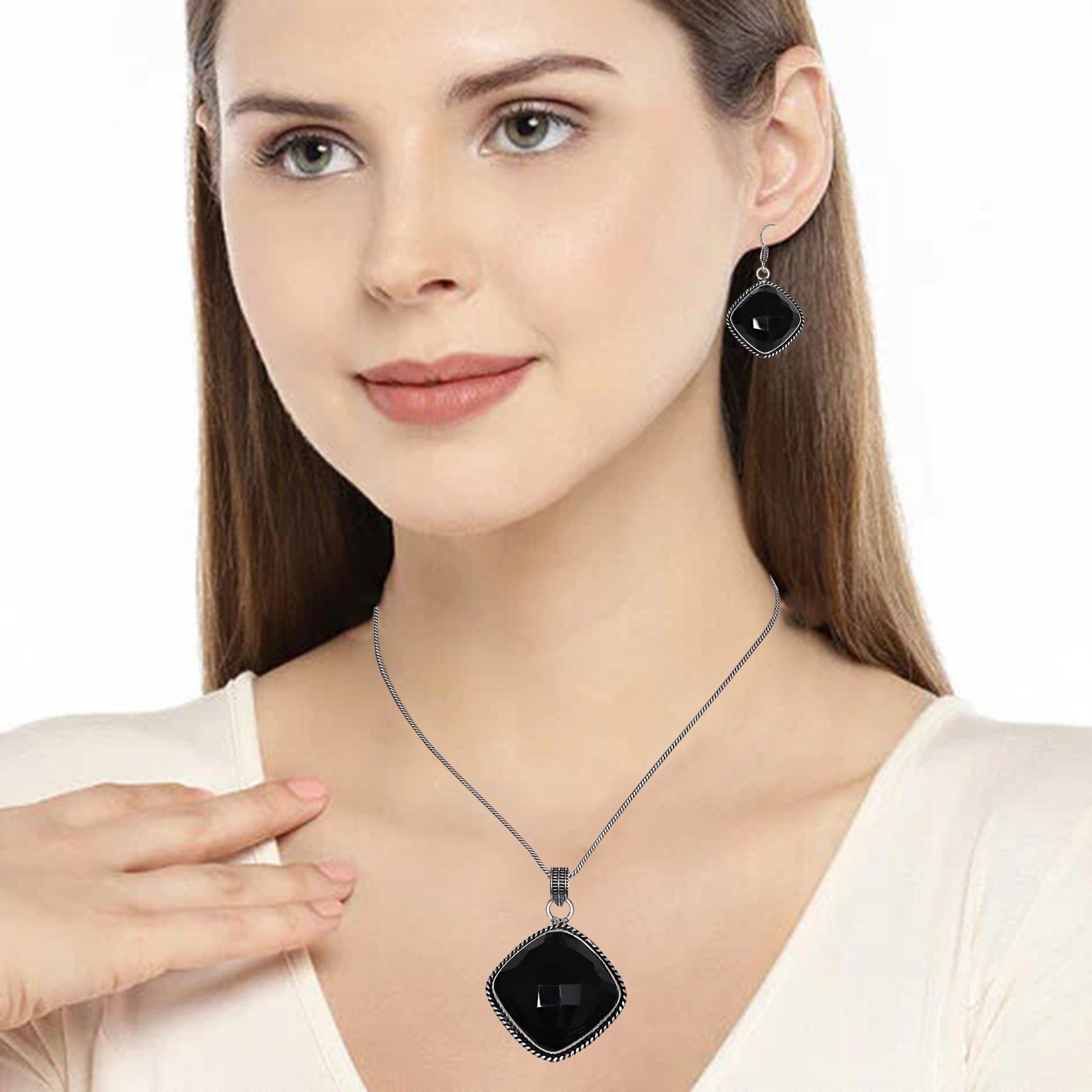 Black Spinal Pendant Gemstone Jewelry Handicraft Valentine’Day Gold