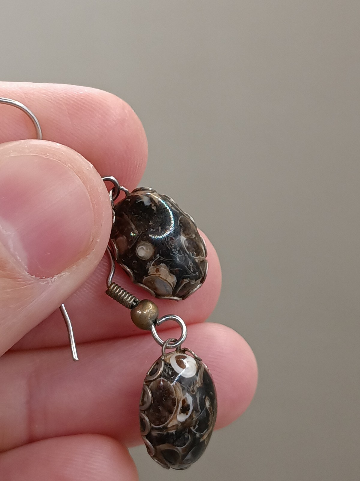 Vtg Turritella Agate Fossil Dangle Earrings