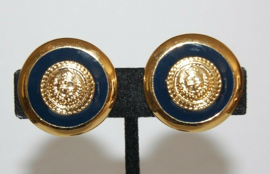 Liz Clairborne Couture Large Round Black Enamel Crest Logo Golden Clip Earrings