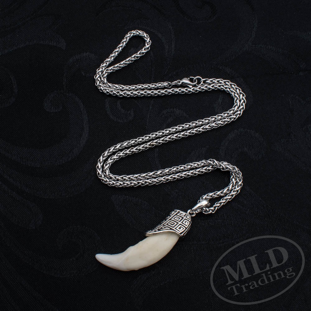 Faux Wolf Tooth Pendant Necklace – Resin & Alloy Cap – Tribal Viking Style
