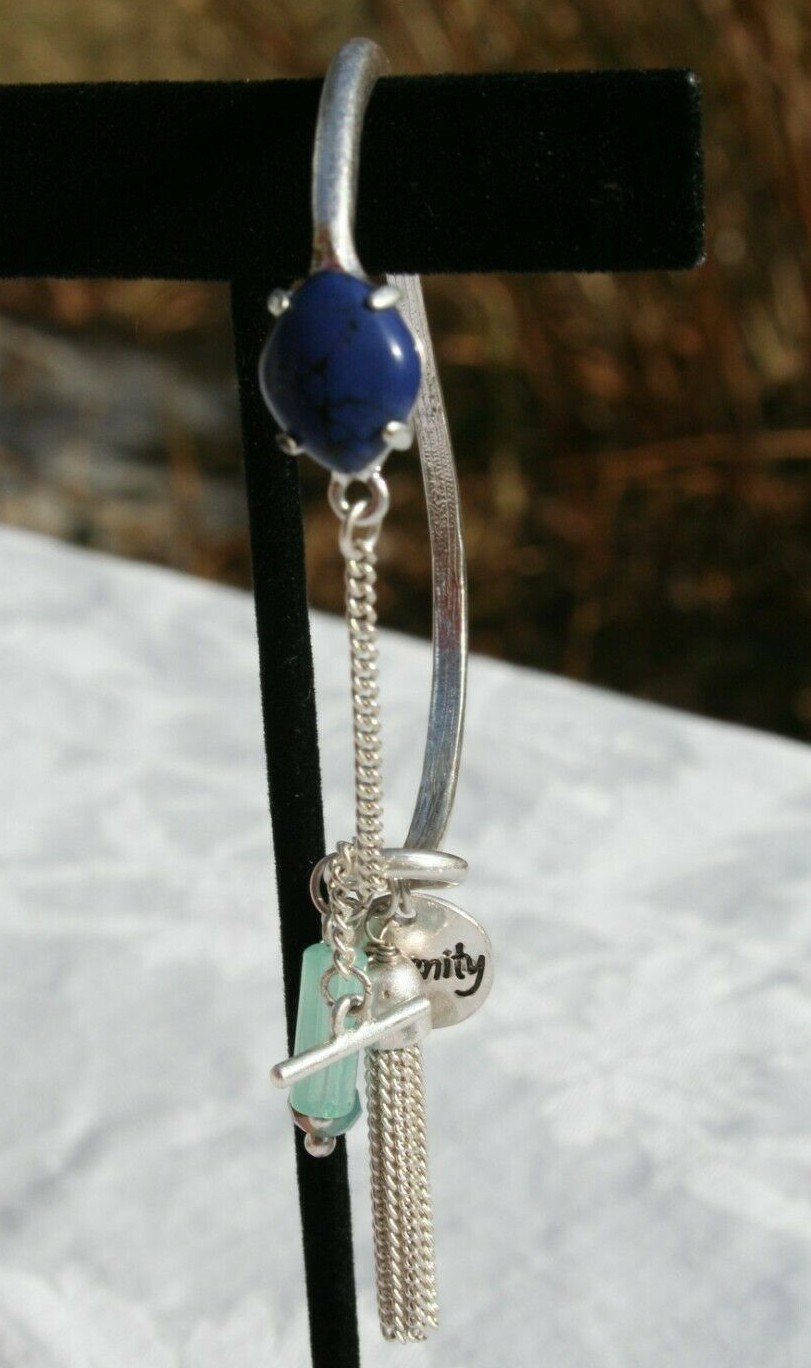 Charm Bracelet Black Cabachon Silver Tone Blue Crystal Dangle Toggle 7.5″