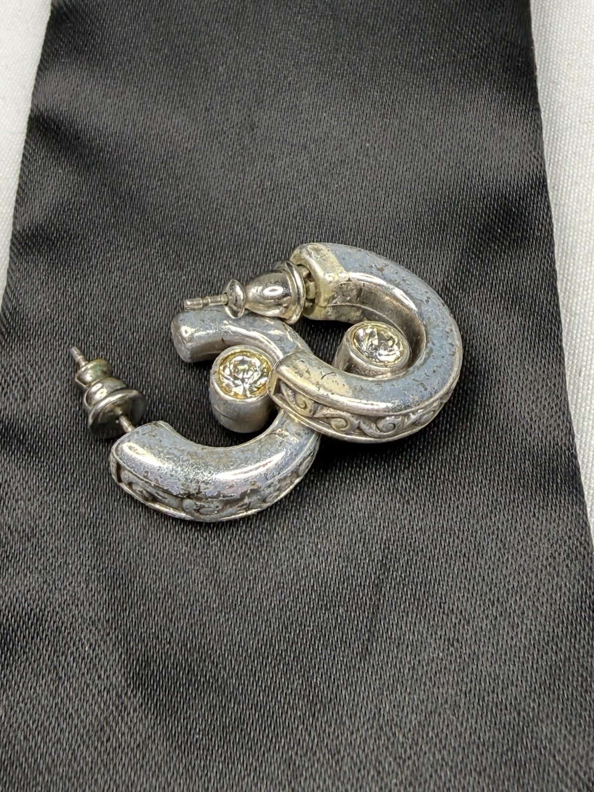 Brighton VTG Silver Tone Crystal & Horse Shoe Hoop Earrings Fashion Jewelry