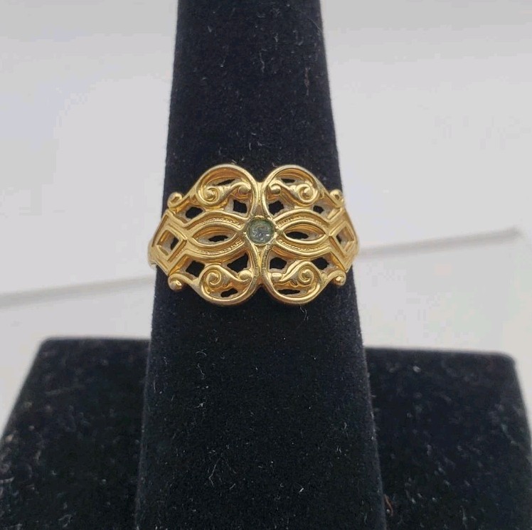 Vtg AVON 70’s Victorian Revival Filigree Ring Sz 7.75 Rhinestone Center