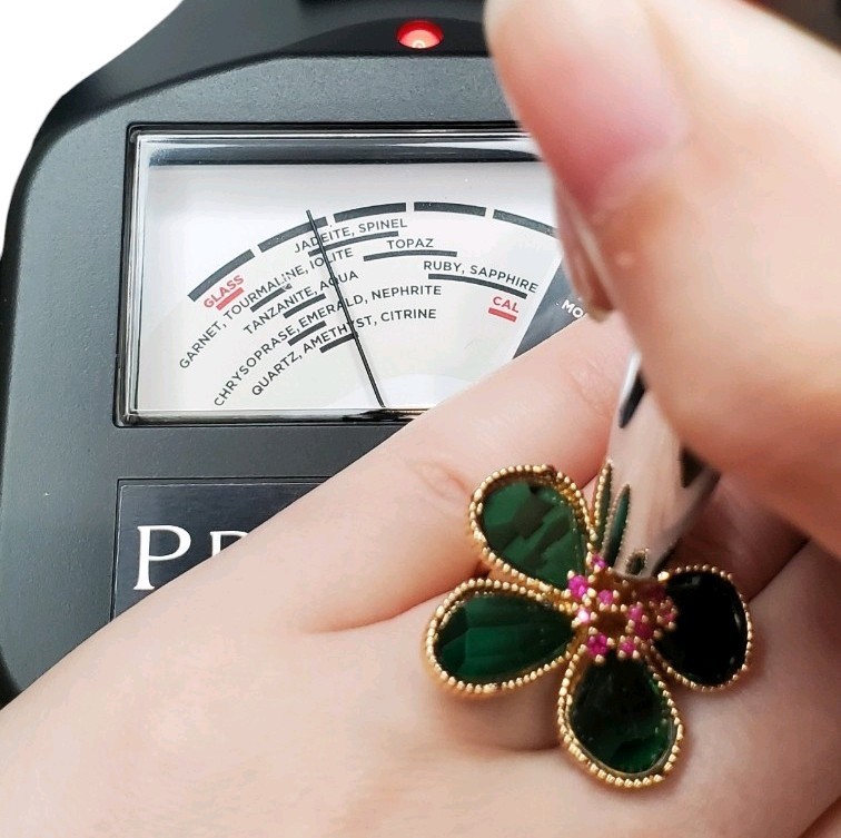 Estate Gold-Tone Green Coated Glass & Pink Spinel Flower Ring Size 6 (Approx.)
