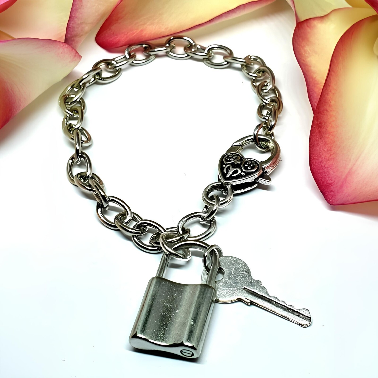 Heart Charm Bracelet Lock Key Chain Bracelet Romantic Gift 20cm Boxed