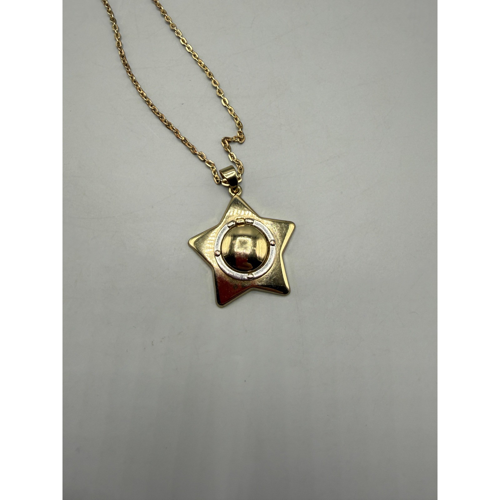Sailor Moon Gold Star Locket Pendant Necklace Anime Cosplay Vintage Style