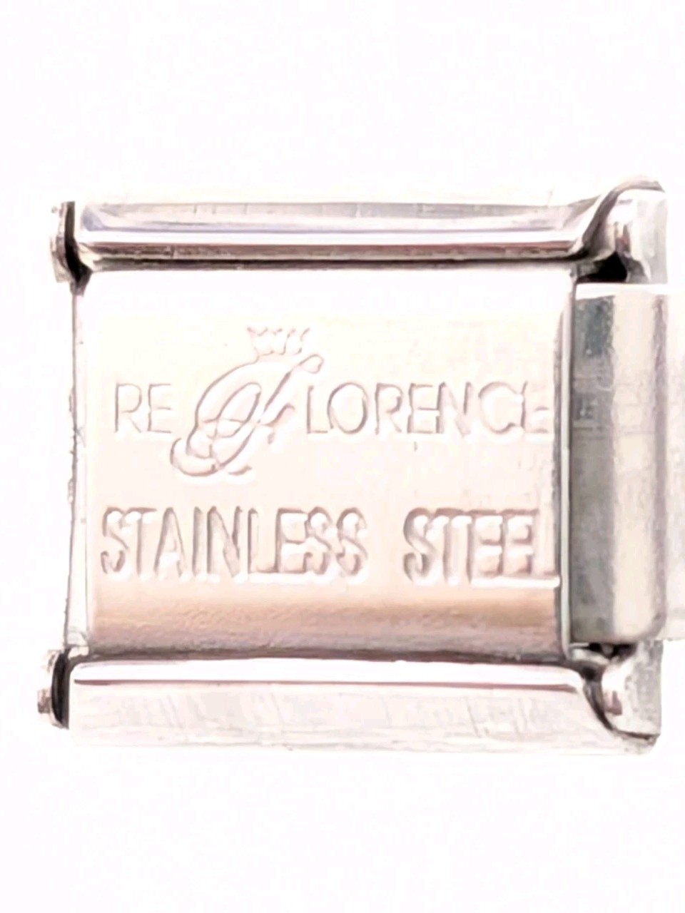 Authentic ReFlorence Flat 18k Gold Letter “C” Classic 9mm Link K242
