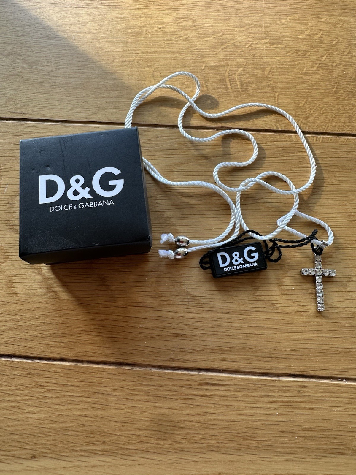 BNWT Dolce & Gabbana Diamanté Cross Crucifix On White Cord