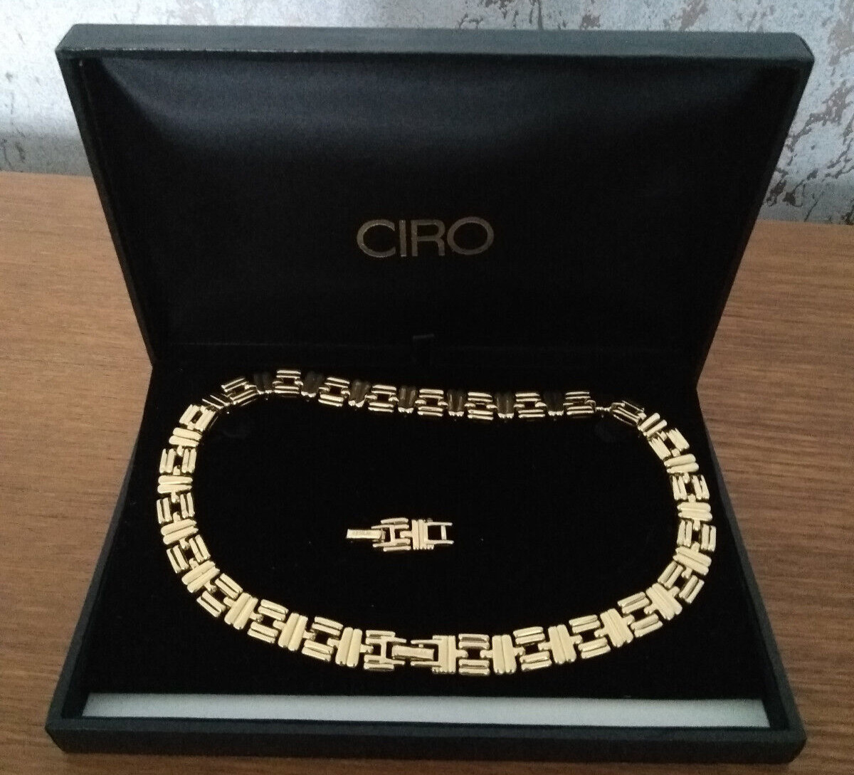 Ciro D’orlan Choker/Necklace Gold Plated Vintage Costume Jewellery 40cm 1cm 72gr