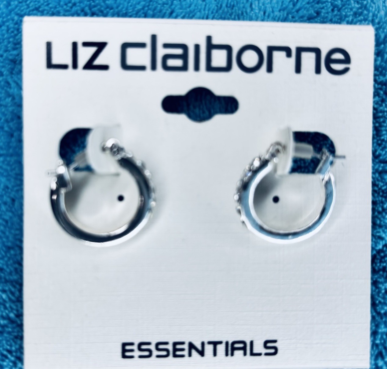 Lot Of 8 Pair Fashion Earrings…new