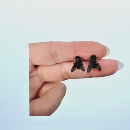 Ultra Realistic Black Fly Stud Earrings Life-Like Silicone Flies Party Prank