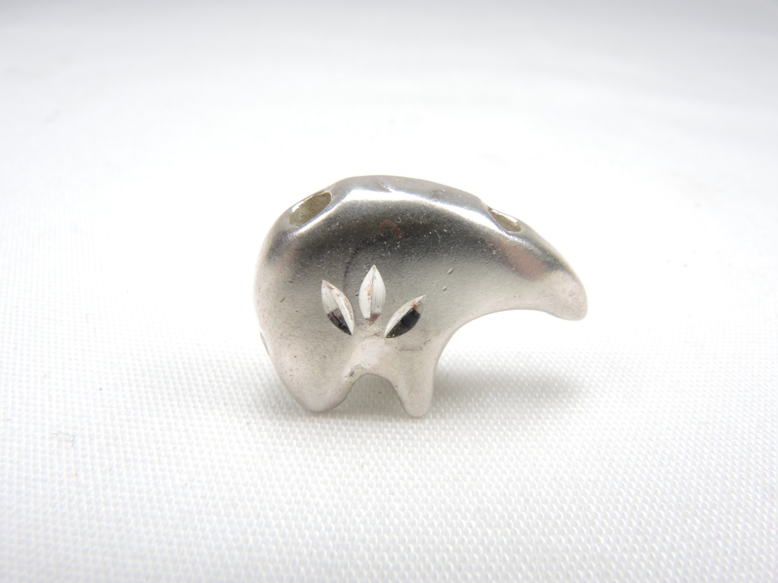 925 Silver Polar Bear Pendant 3+ grams New Old Stock