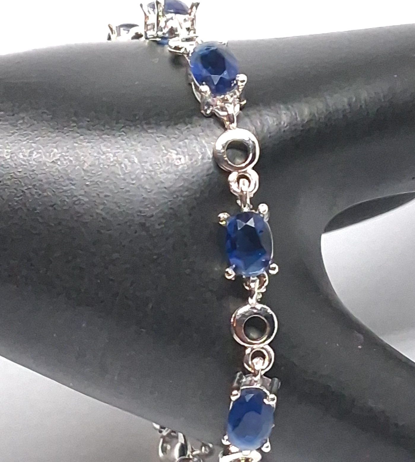 Vintage Silver Tone Blue Glass Rhinestone Tennis Bracelet Size- 7 Inch