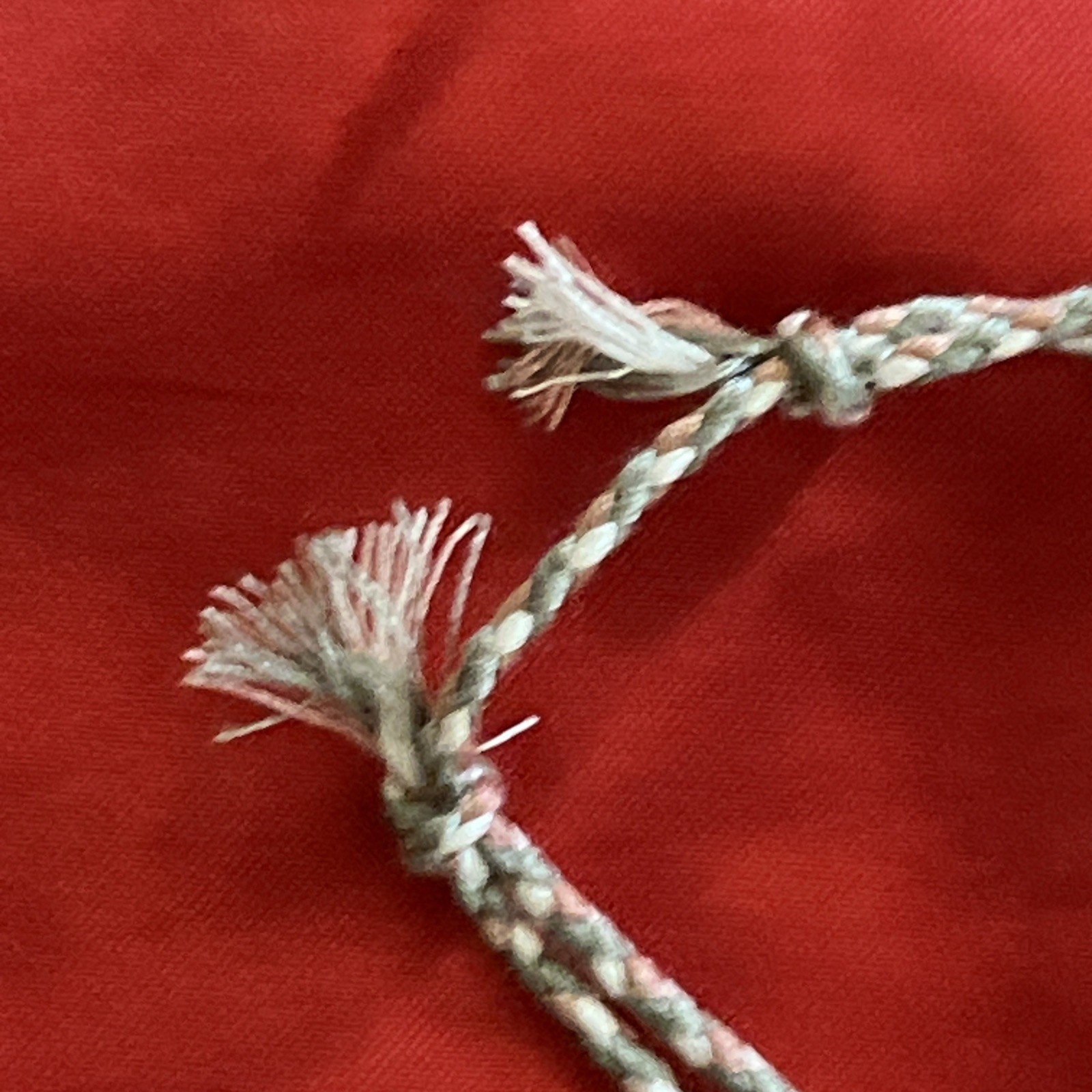 NEW BOHO BRAIDED THREAD FRIENDSHIP BRACELET ADJUSTABLE GRAY ROSE WHITE NIP