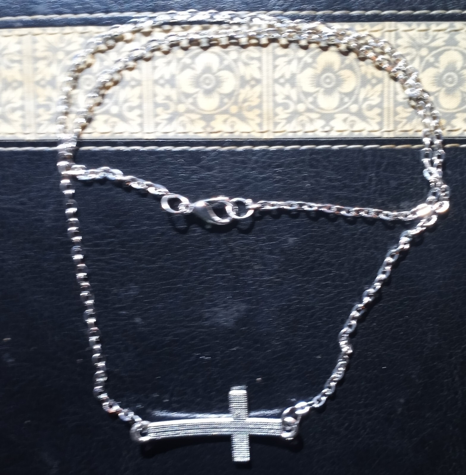 SIDEWAYS CROSS CRUCIFIX NECKLACE CHAIN FREE JEWELRY BOX