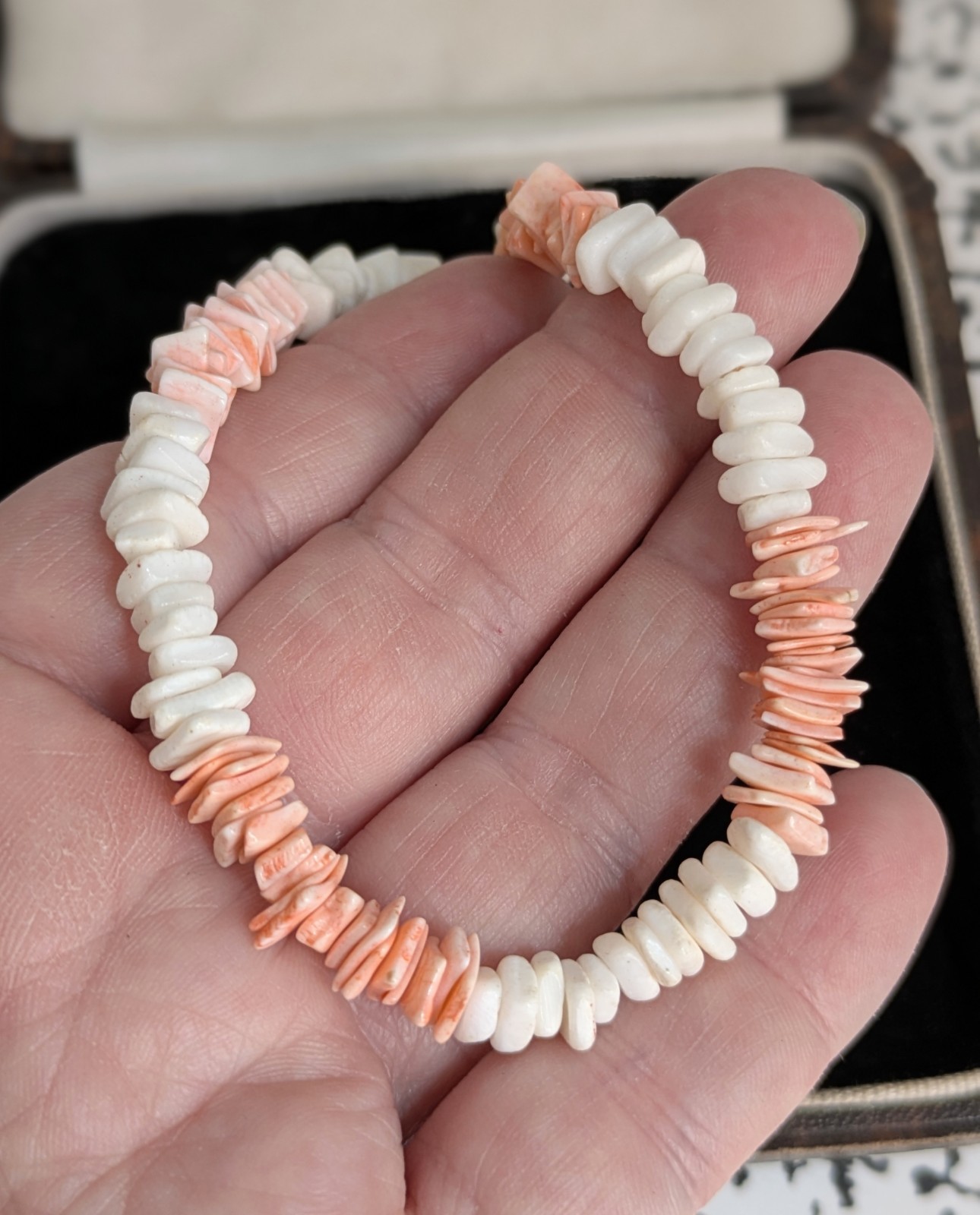 Vintage Retro Pale Baby Pink White Puka Shell Anklet Bracelet Stone Chips Beads