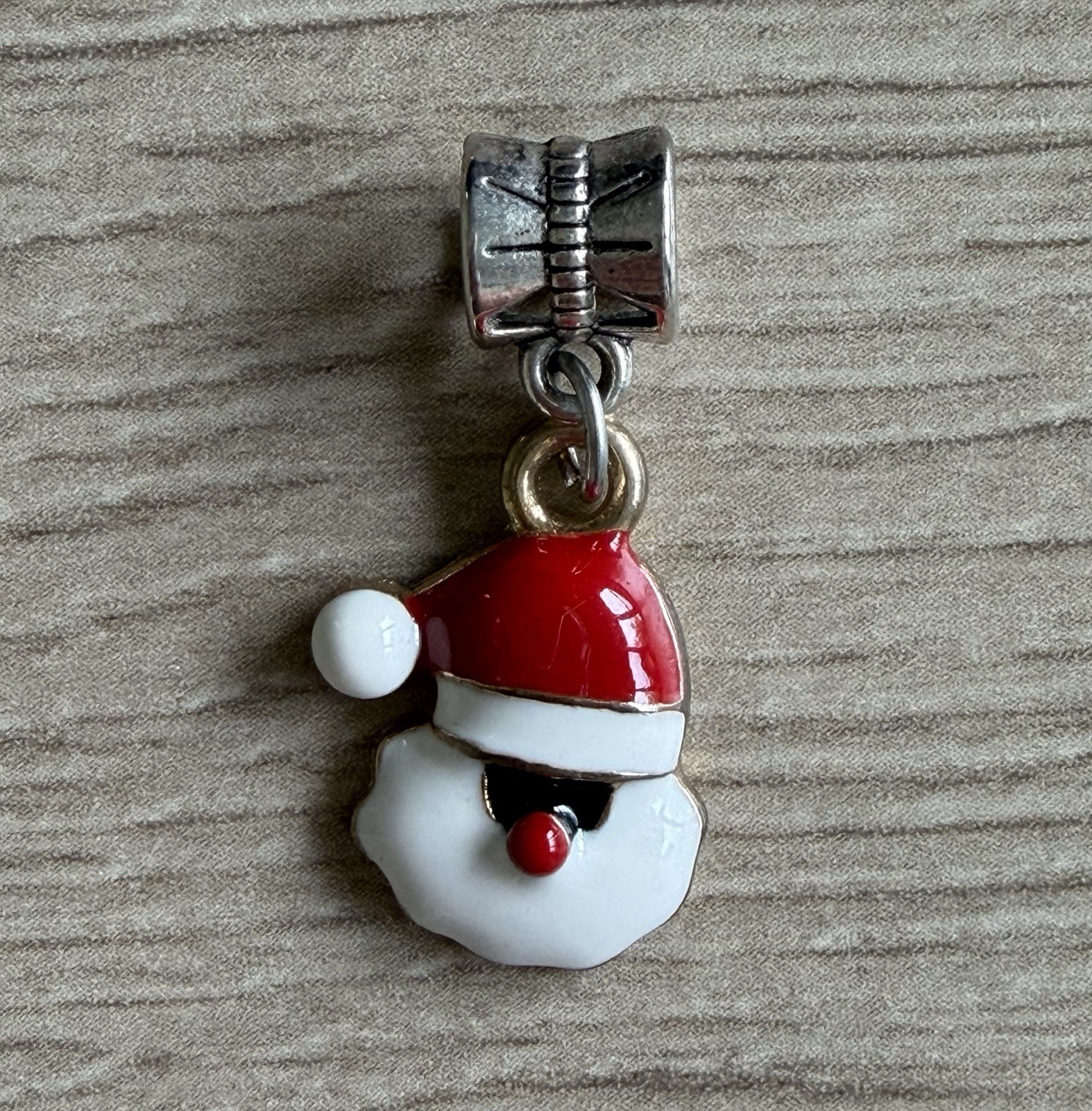 Red, White & Black Enamel & Gold Tone Cool Santa Claus Pendant Charm Hang Tag