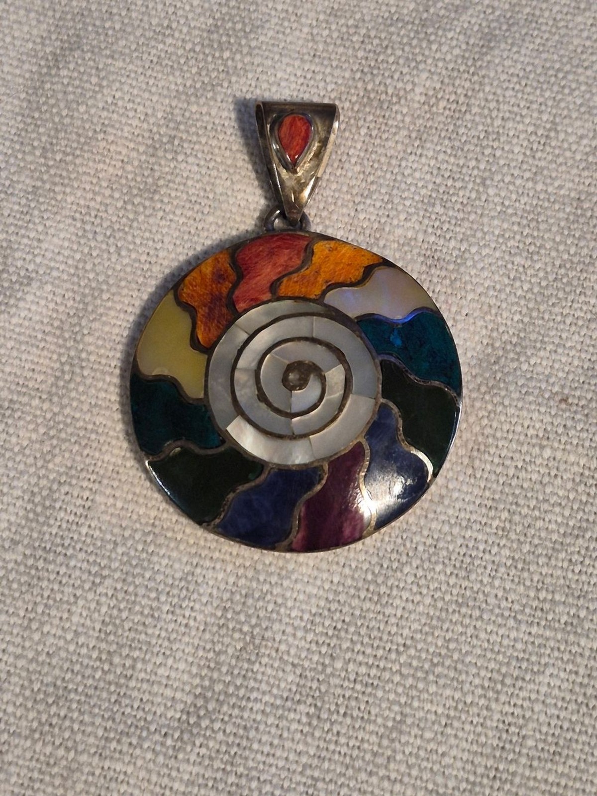 Koyakusi Joyas de Plata 950 Sterling Silver Multi Stone Inlay Spiral Pendant