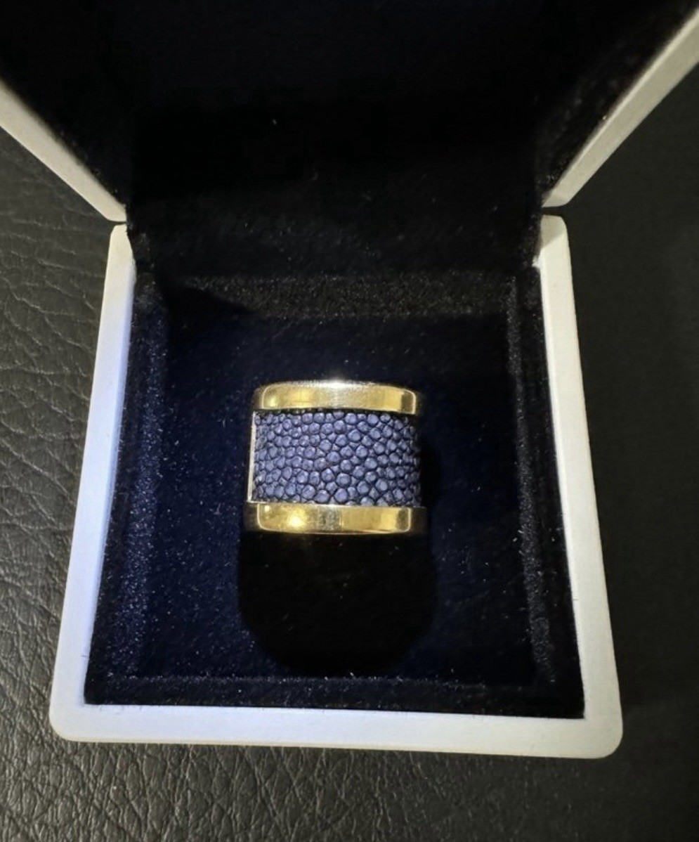 ITALIAN ITAOR BEAUTIFUL STERLING &GOLD OVERLAY RING WITH SPARKLY BLACK CRYSTAL 6