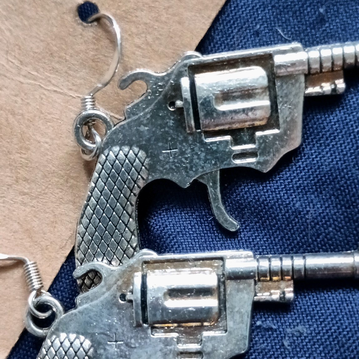 Silver Tone Revolver Gun Dangle/Drop Hook Earrings Western Theme