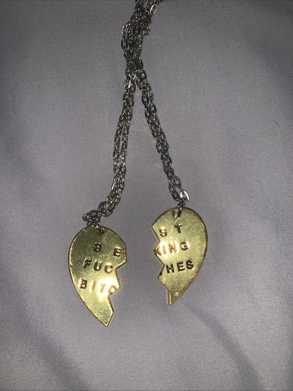 ‘Best F*cking Bitches’ 2 Piece Friendship Necklace Set Silver Chain Gold Hearts