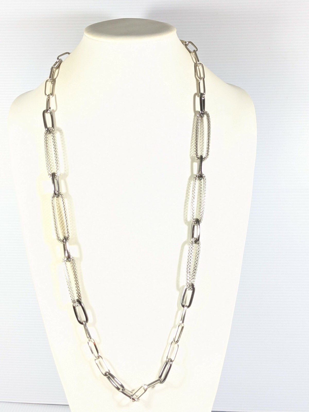 RJ Graziano Silver Tone Gunmetal Gray Mesh Oval Chain Link Necklace 38 Inches