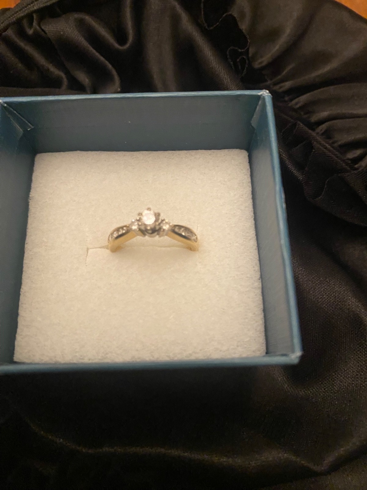 Women Diamond 14k gold ring