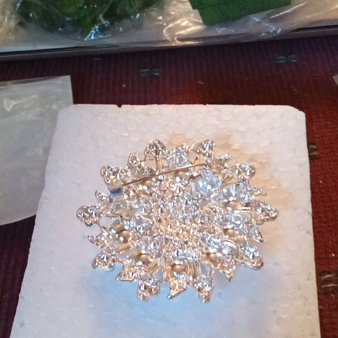 Silver Tone Rhinestone & Faux Pearl Flower Cluster Brooch Pin, White