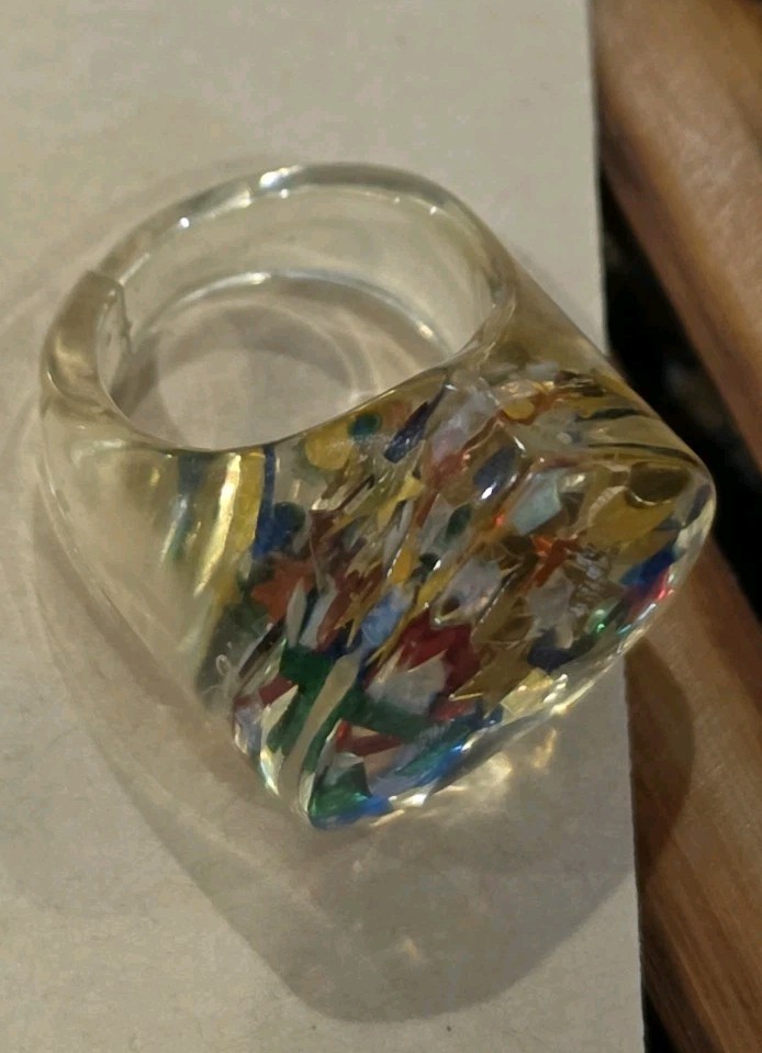 Vintage Clear Resin/ Lucite Heart Ring Size 6.5 Colorful Confetti Glitter Chunky