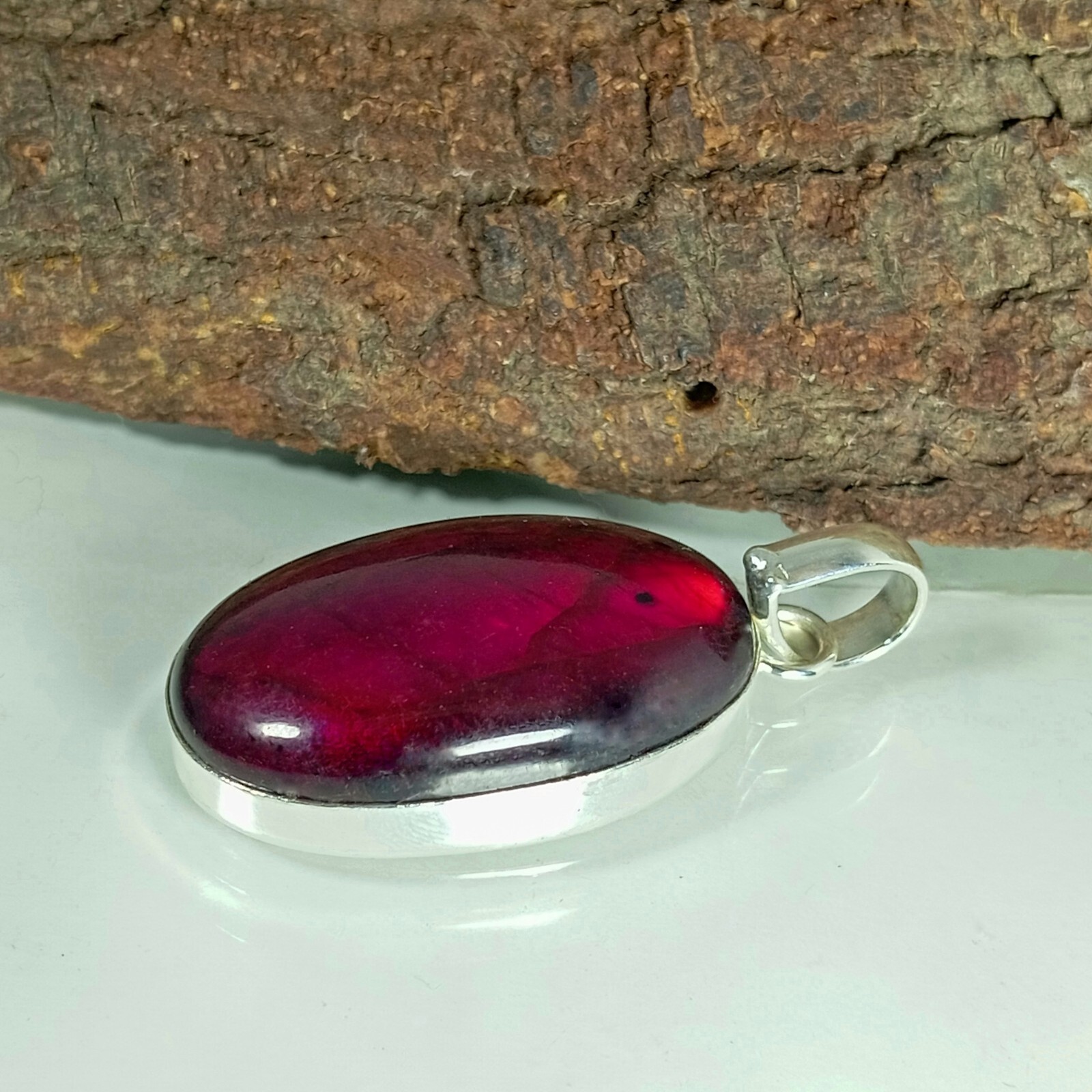 Red Fire Labradorite Gemstone Pendant 925 Sterling Silver Jewelry Pendant