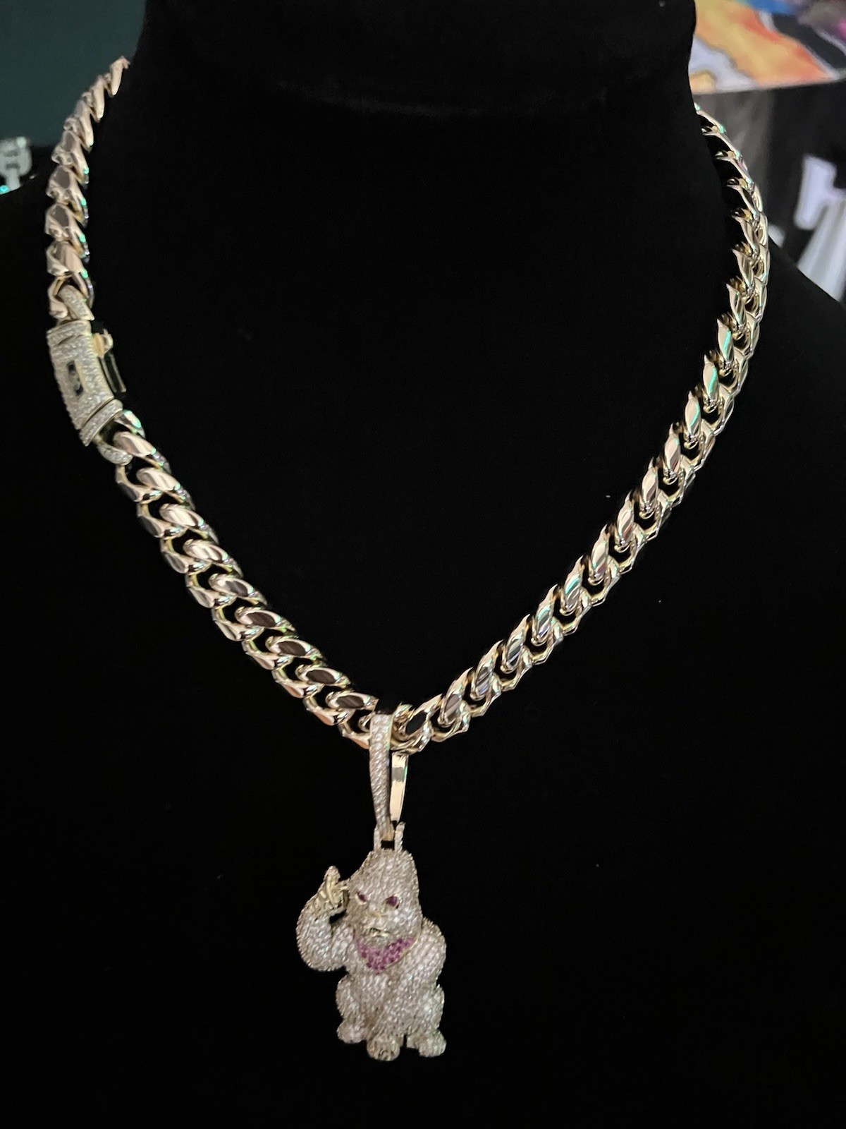18” 14k gold Plated Cuban necklace W/5A cz gorilla iced out pendant