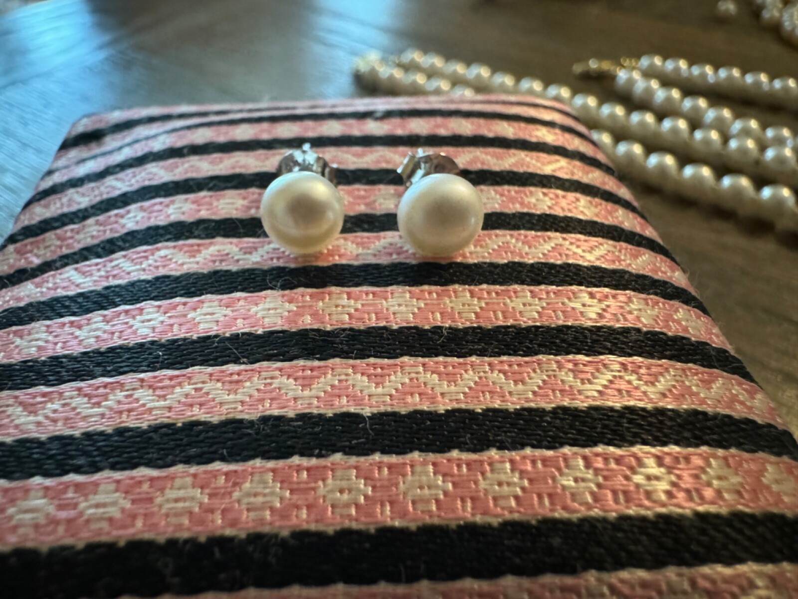 Beautiful sterling silver 10mm Pearl Necklace & Pierced Stud Earrings Set