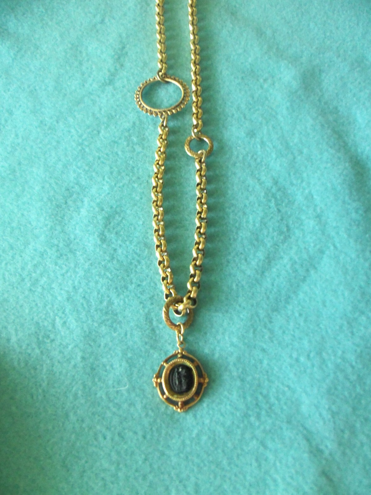 NECKLESS 19 INCHES LONG