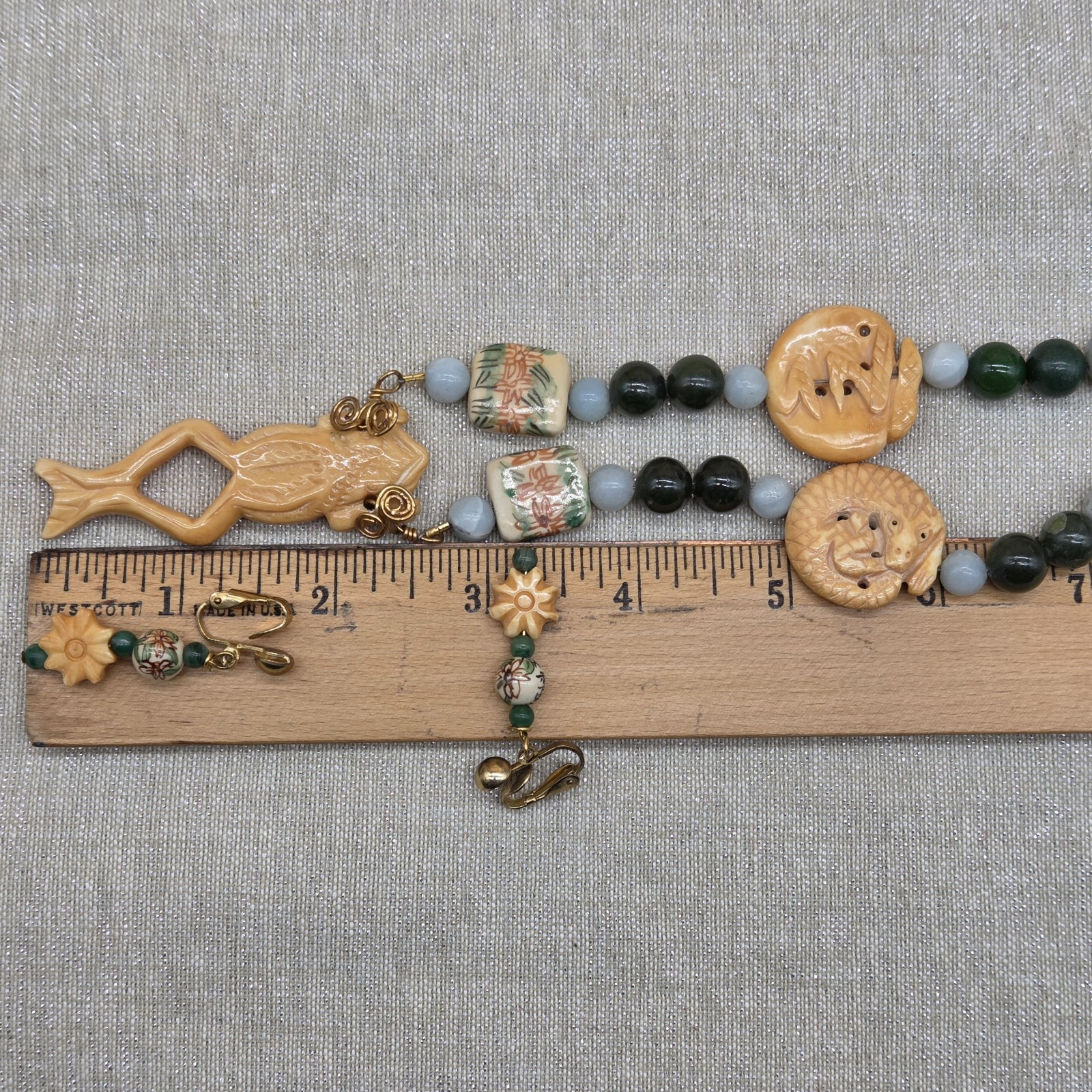 Carved Frog/Lizard/Alligator Reversible Jade/Agate Stone Necklace & Earrings