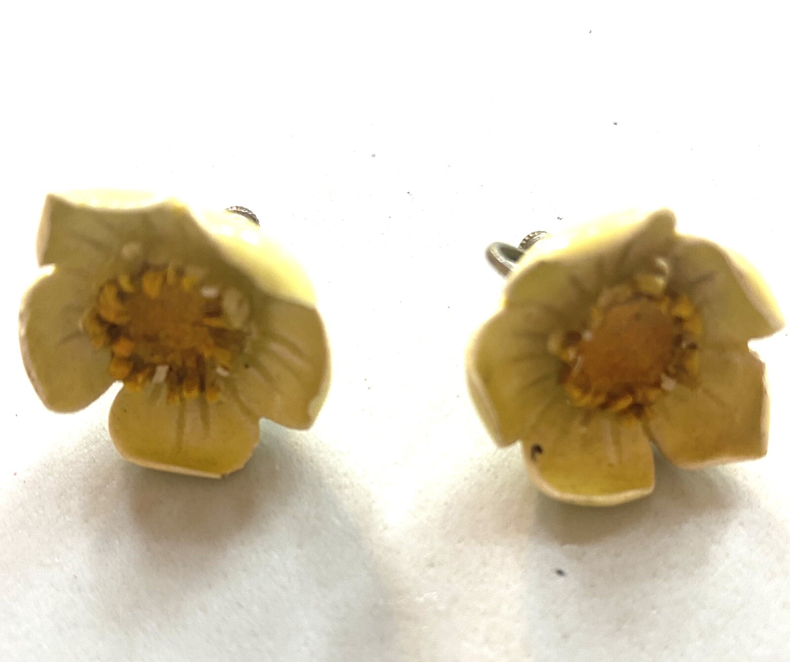 1.167 Vintage earrings with screws, ceramic flowers, yellow enamel