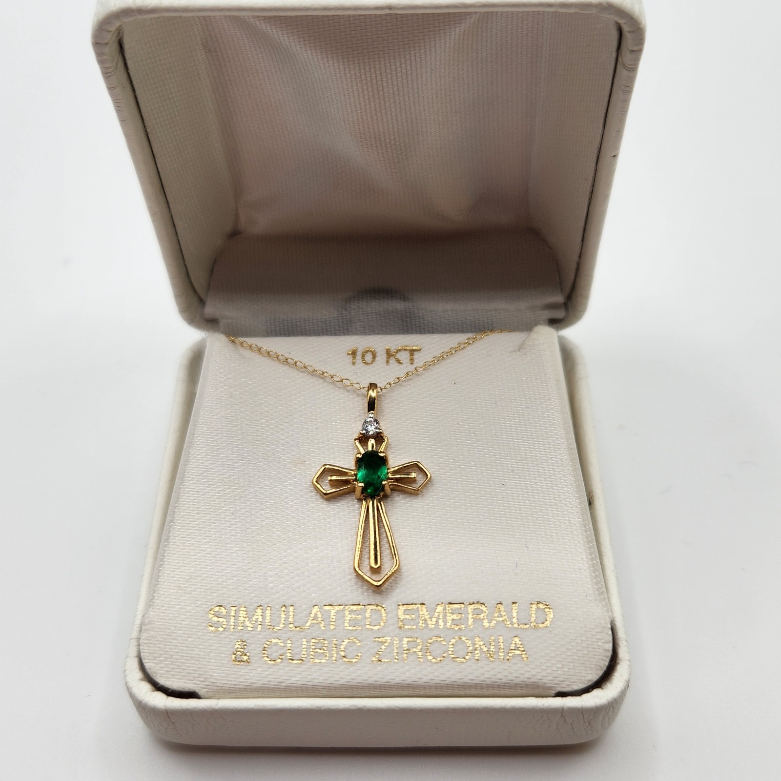 Dainty 10K Solid Gold Emerald & CZ Cross Pendant 18″ Gold Shell Necklace CW Box