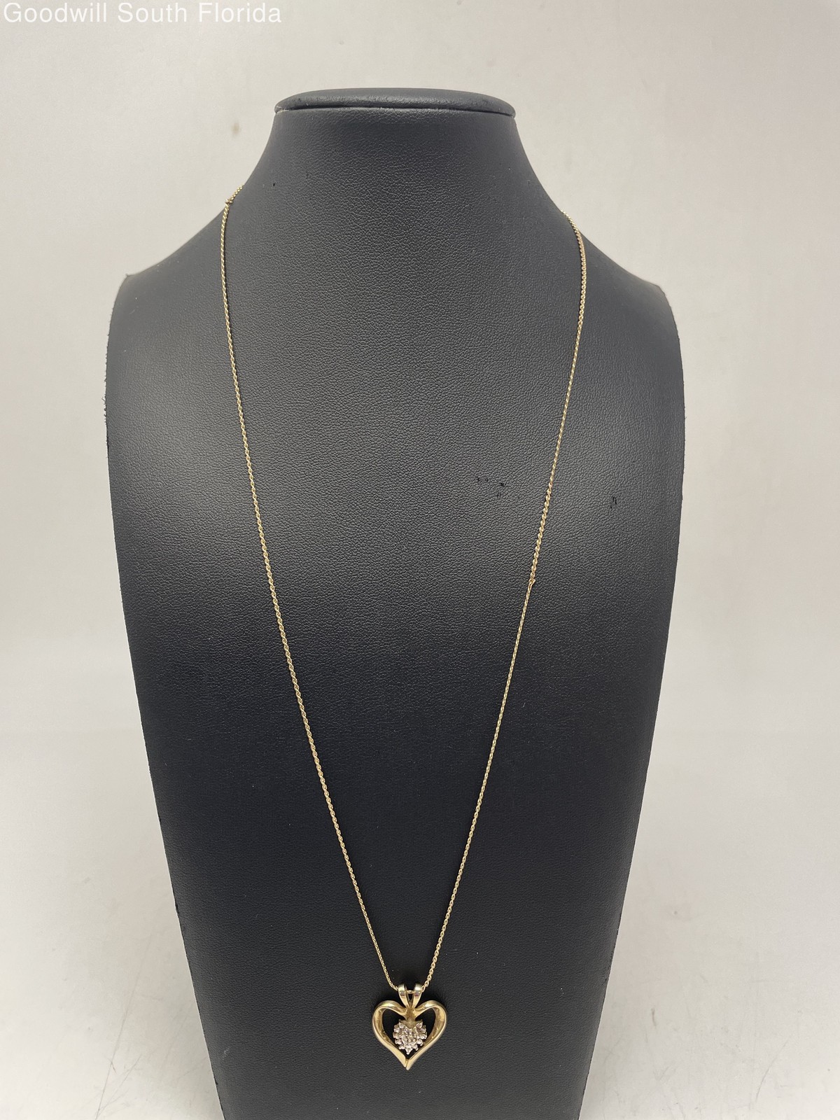 Gold 10K With Diamond Chain-Pendant (Stamped 10K – Tested 9.81KT) Weight 5.7gr