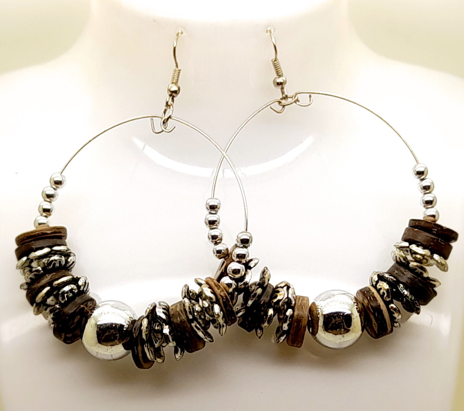 BOHEMIAN STYLE BROWN WOOD & ANTIQUED & SILVER ALLOY BEADED HOOP DANGLE EARRINGS
